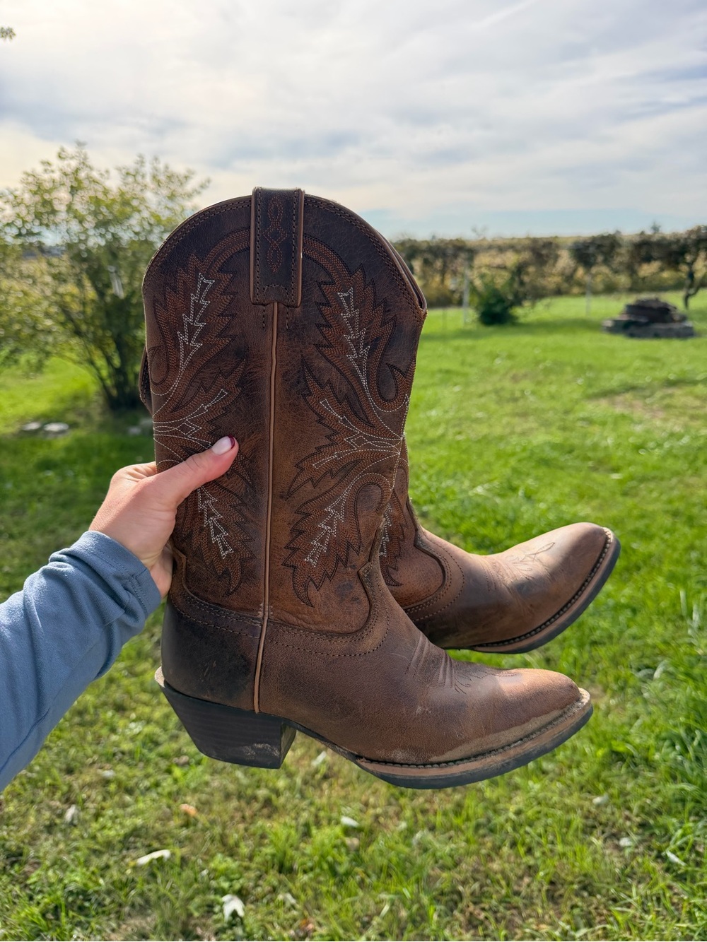 Justins Classic Brown Leather Cowgirl Boots - Western Style Size 7.5